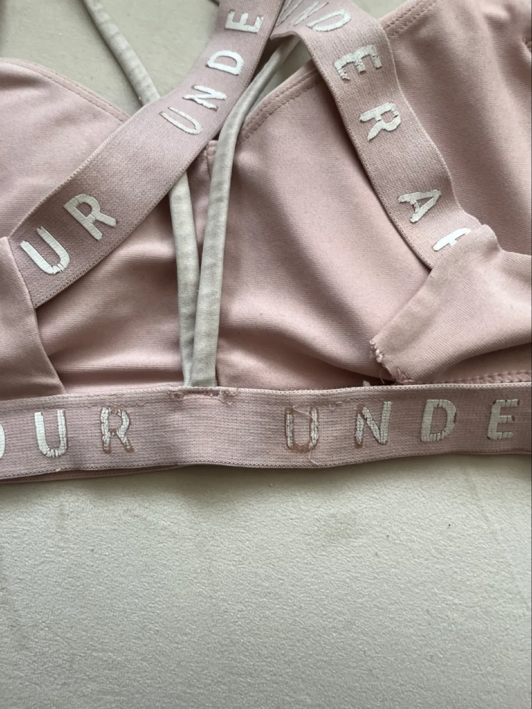 Under Armour Sports Bra small- Light Pink image indicator(3)