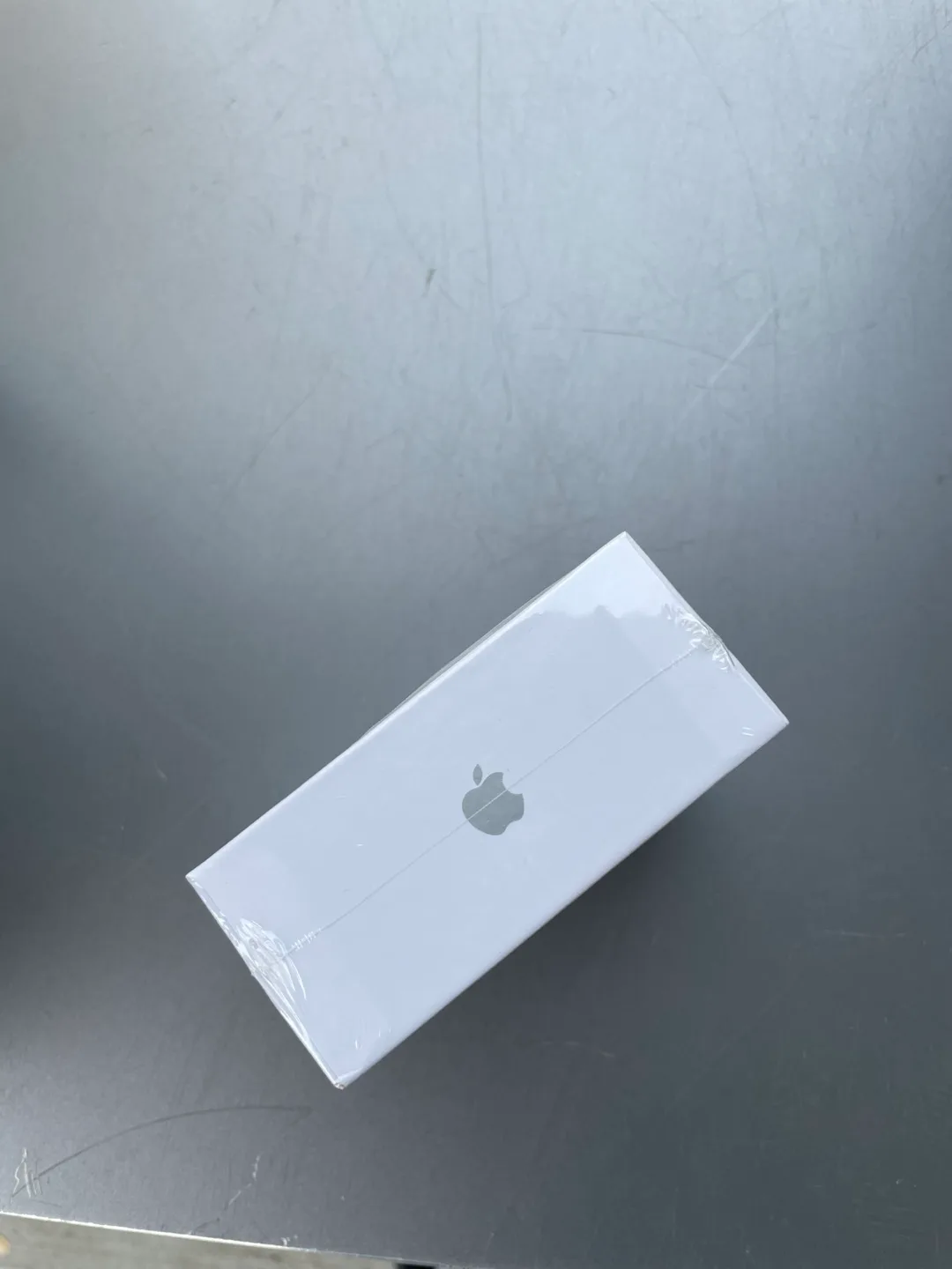 AirPods Pro (2e génération) Neufs dans la boîte image indicator(3)