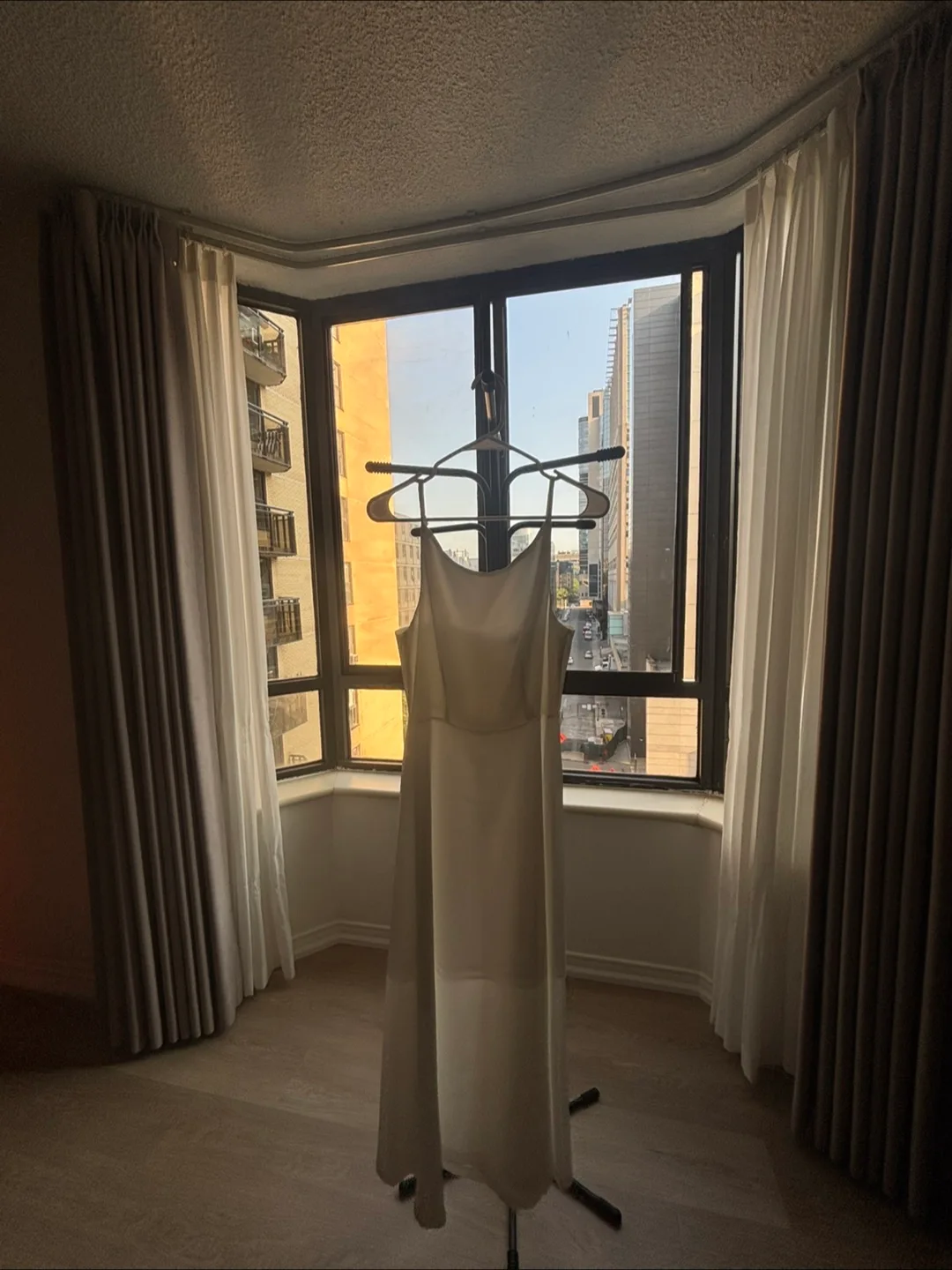 White Midi Dress For Wedding Picture thumbnail