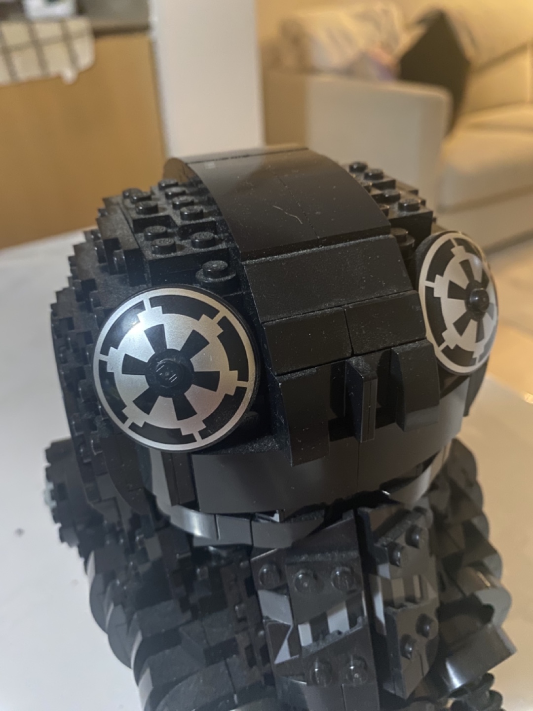 Lego Star Wars TIE Fighter Pilot Helmet - 75274 - photo 2