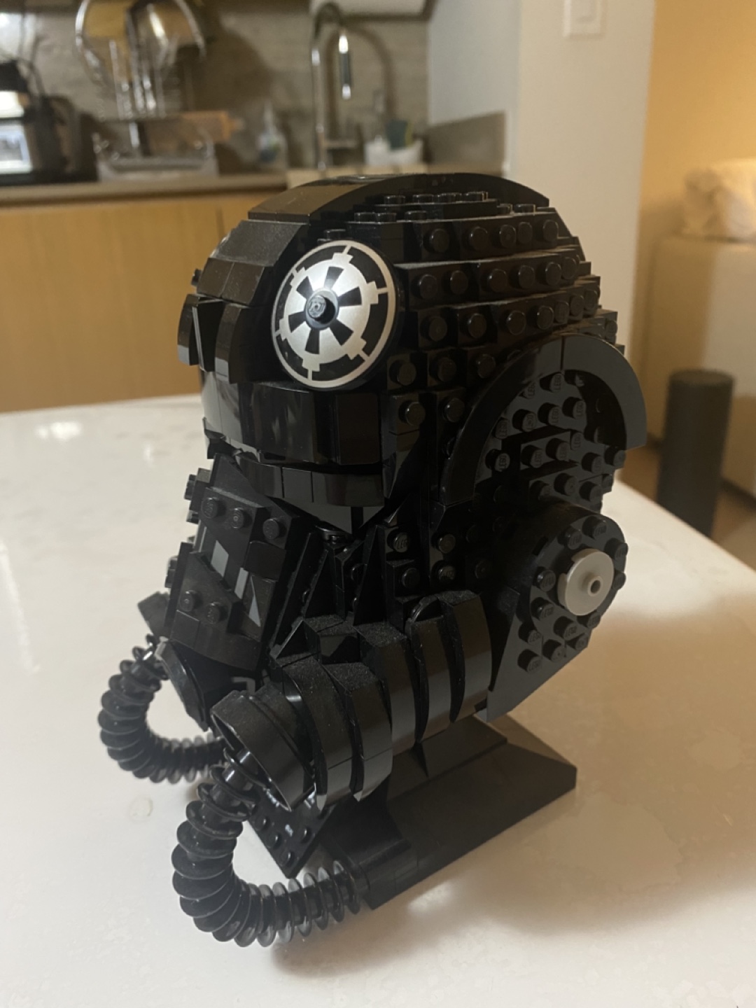 Lego Star Wars TIE Fighter Pilot Helmet - 75274 - photo 4