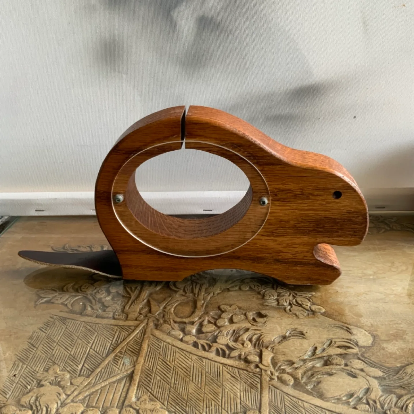Vintage Wooden Beaver coin bank thumbnail