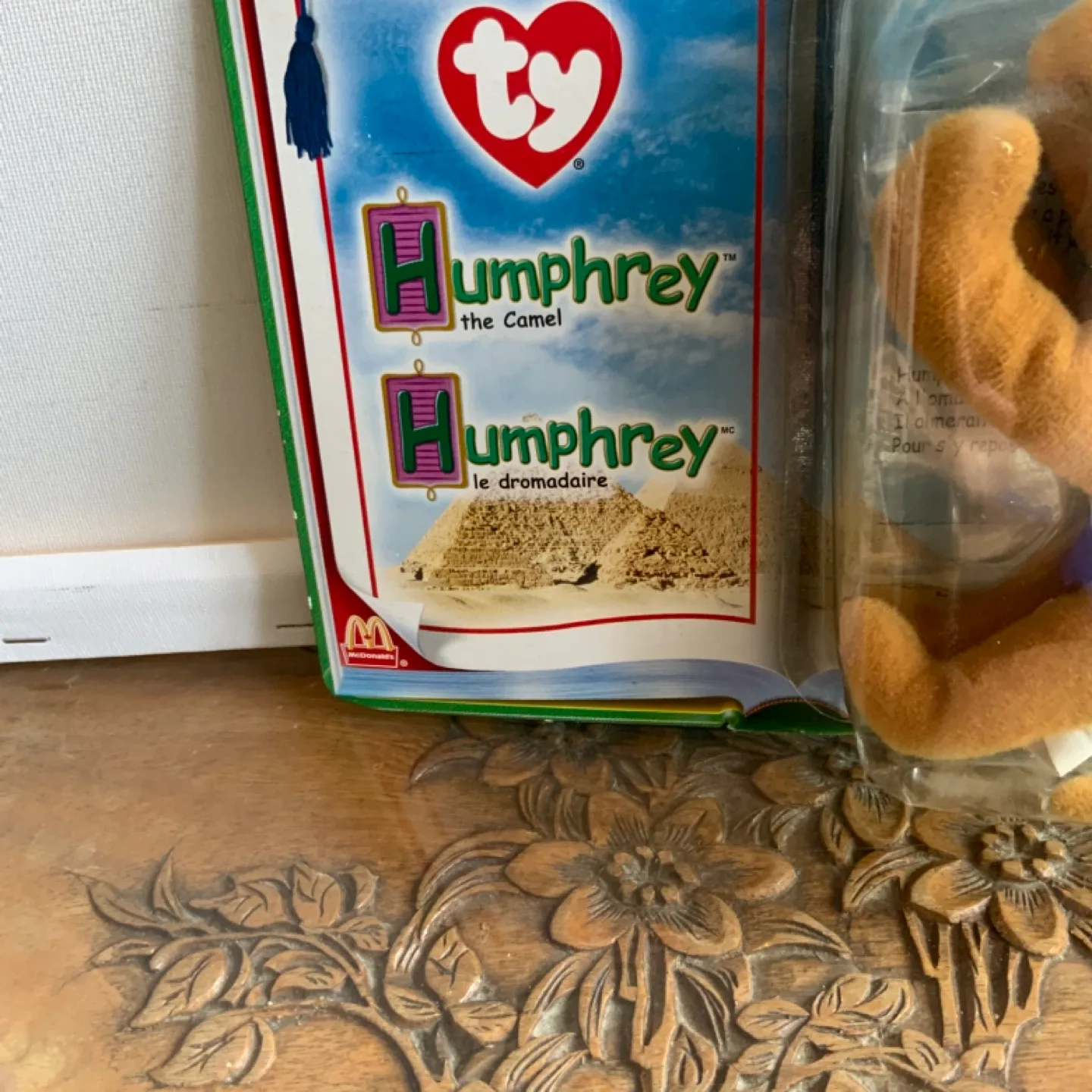 Ty Teenie Beanie Baby Humphrey the Camel (2000) image indicator(3)