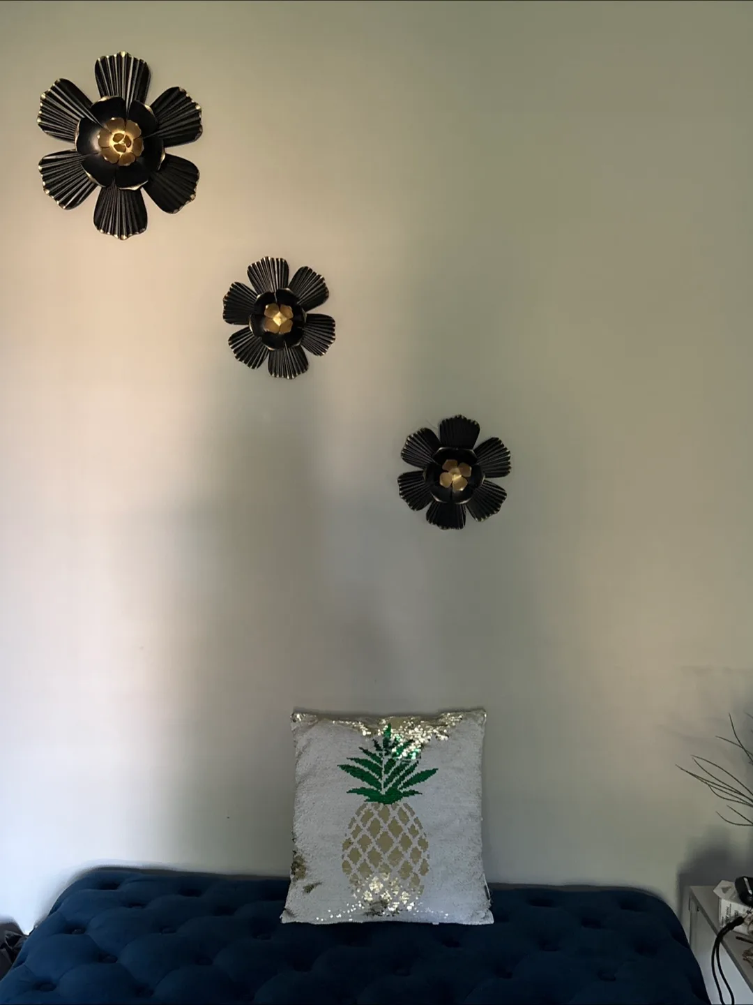 Metal Flower Wall Decor, Set of 3 thumbnail
