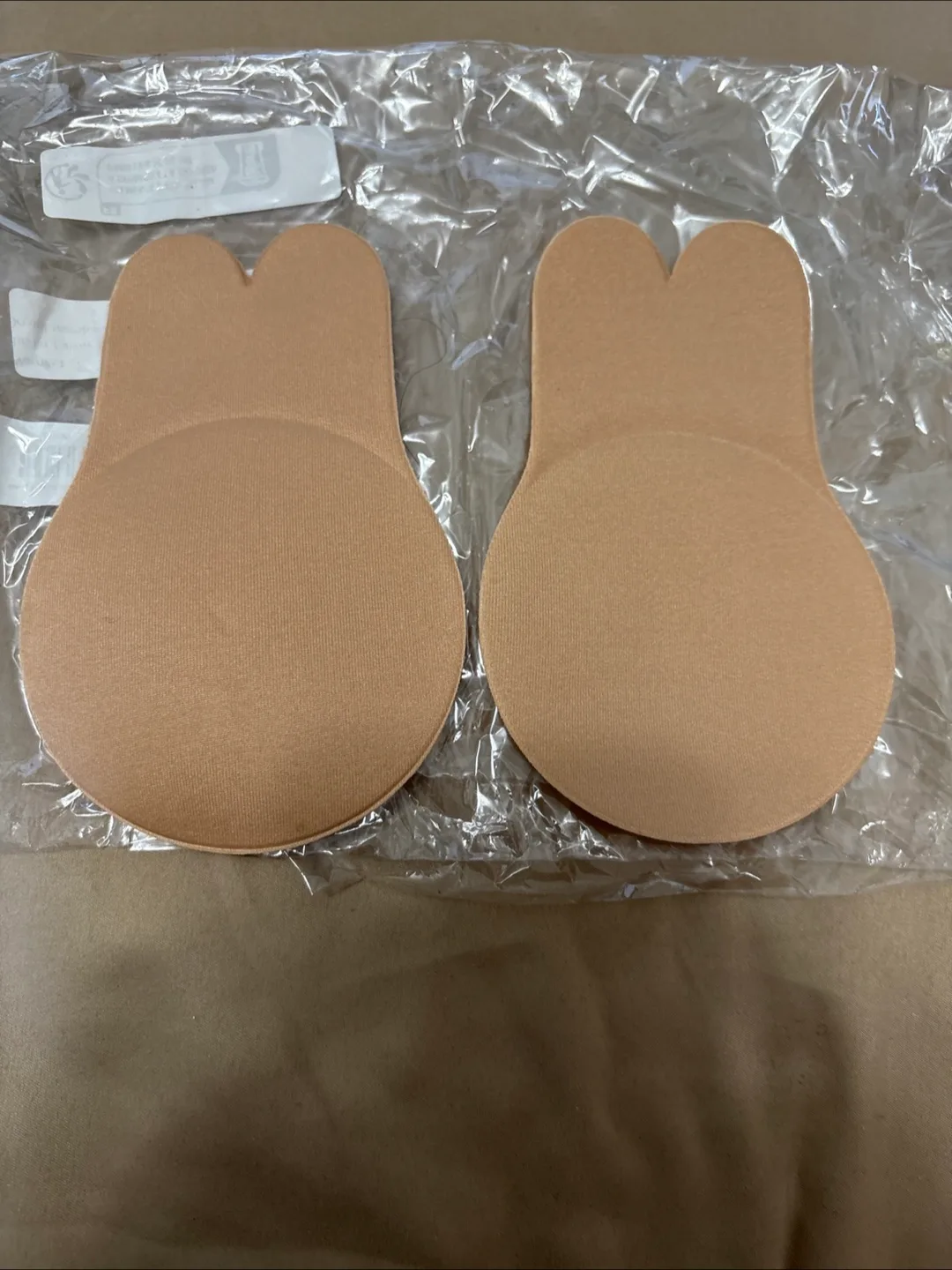 🇨🇦Reusable Adhesive Bra - Nude thumbnail
