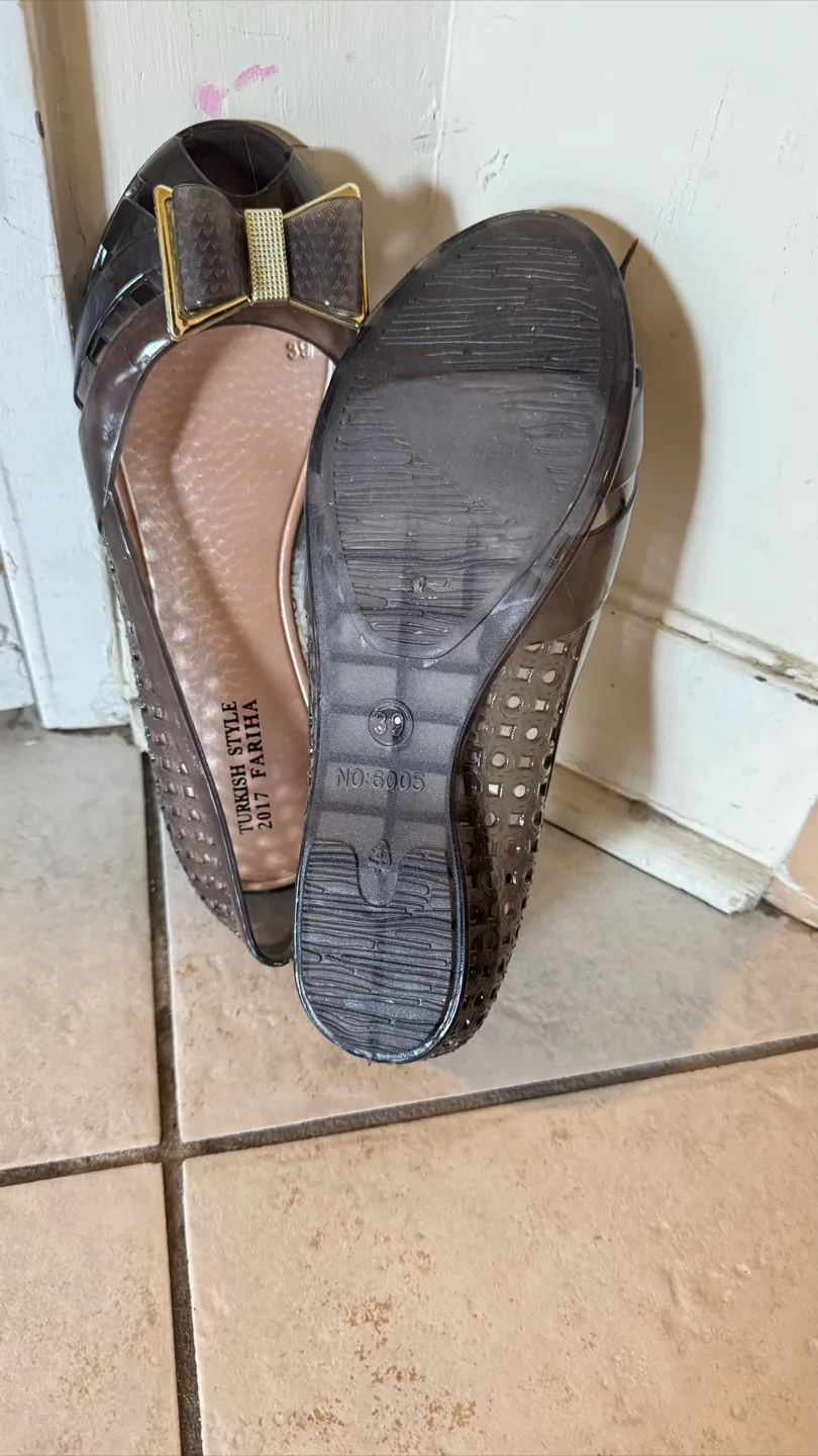 Fariha Turkish Style Jelly Flats - Size 39 image indicator(3)