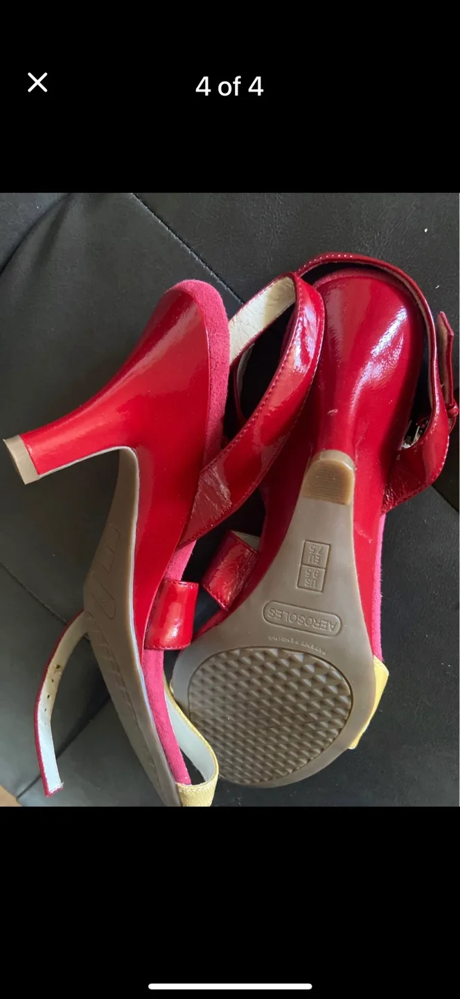 🇨🇦Aerosoles Red Heels - Size 9.5US image indicator(4)