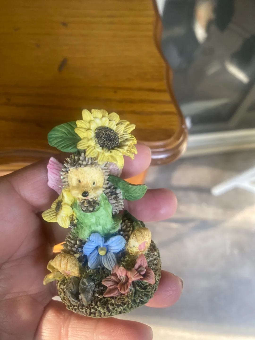 Hand-painted Birdhouse and Hedgehog Figurine image indicator(2)