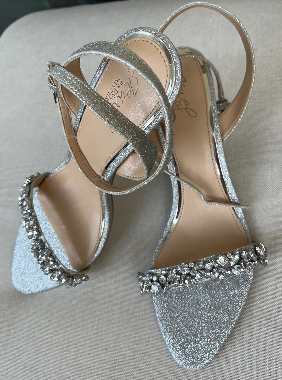 Jewel Badgley Mischka Silver Heels - New - Size 11 image indicator(4)