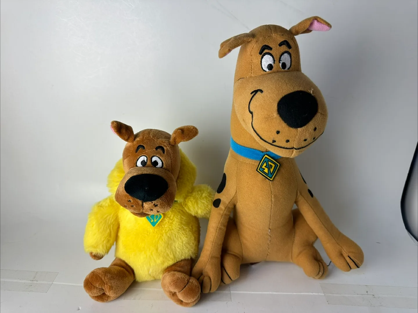 Scooby Doo Plush Toys - Set of 2 thumbnail