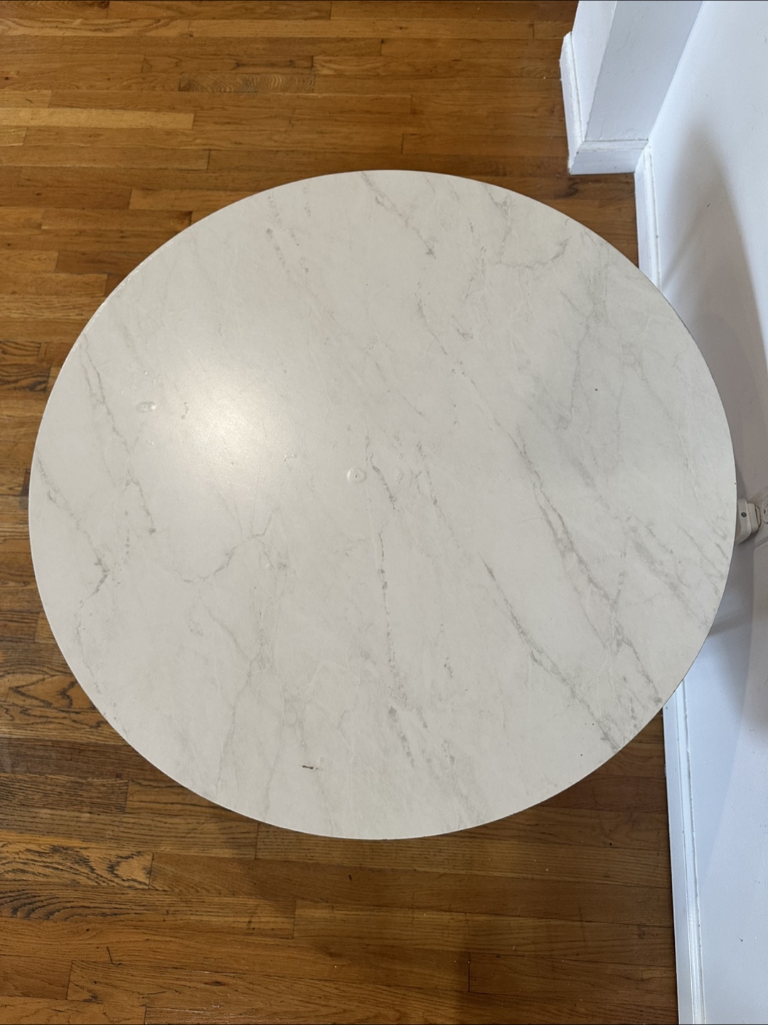 Round Marble Coffee Table with Gold Legs - photo 3
