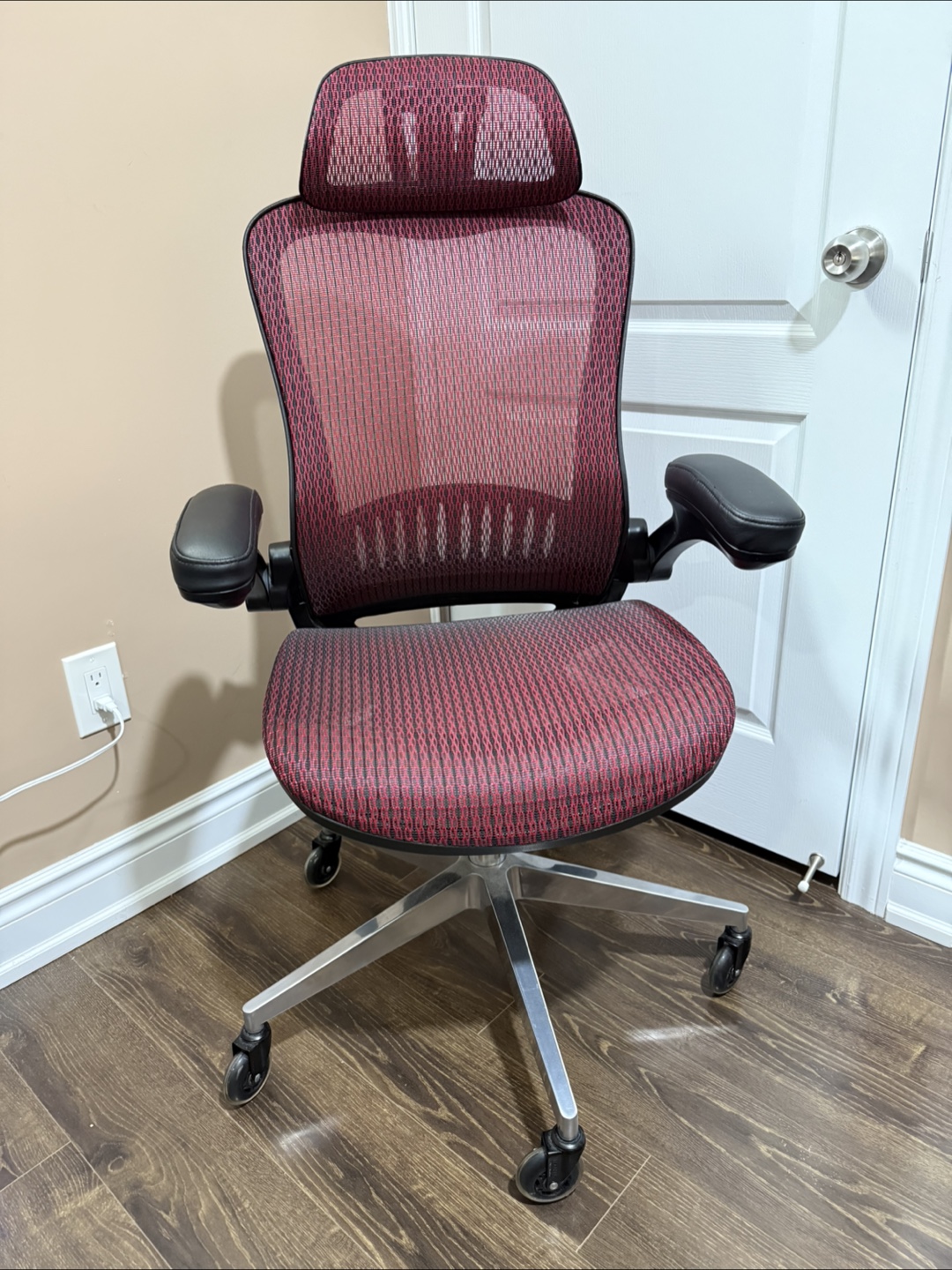 Ergonomic computer chair