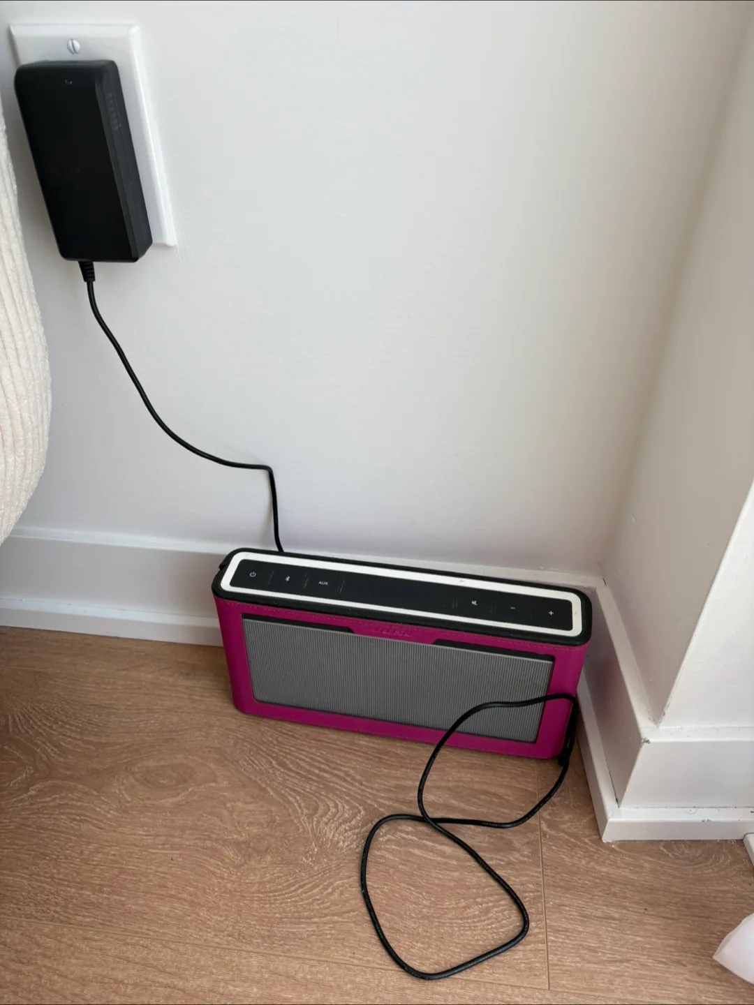 Bose SoundLink Bluetooth Speaker III - Pink thumbnail