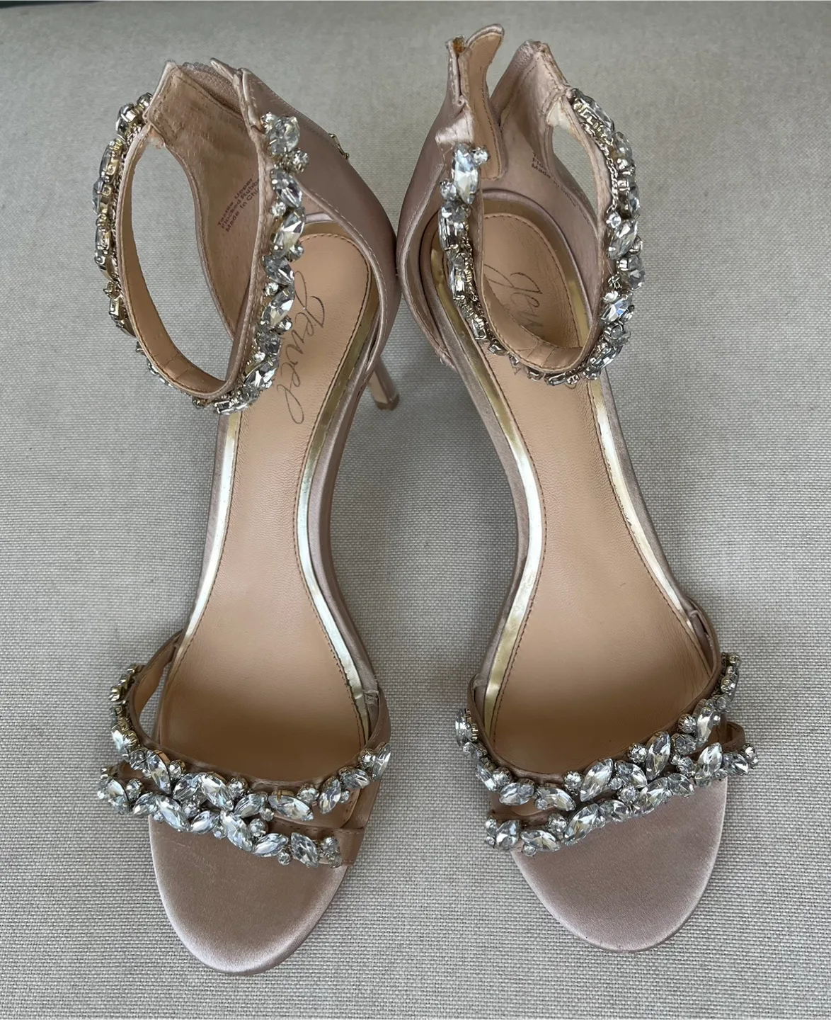 Jewel Badgley Mischka Heels Size 7.5 image indicator(5)