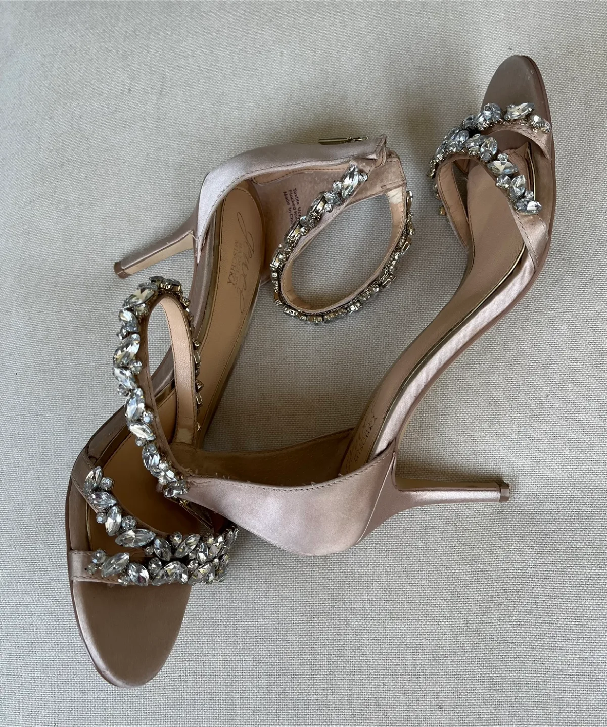 Jewel Badgley Mischka Heels Size 7.5 image indicator(3)