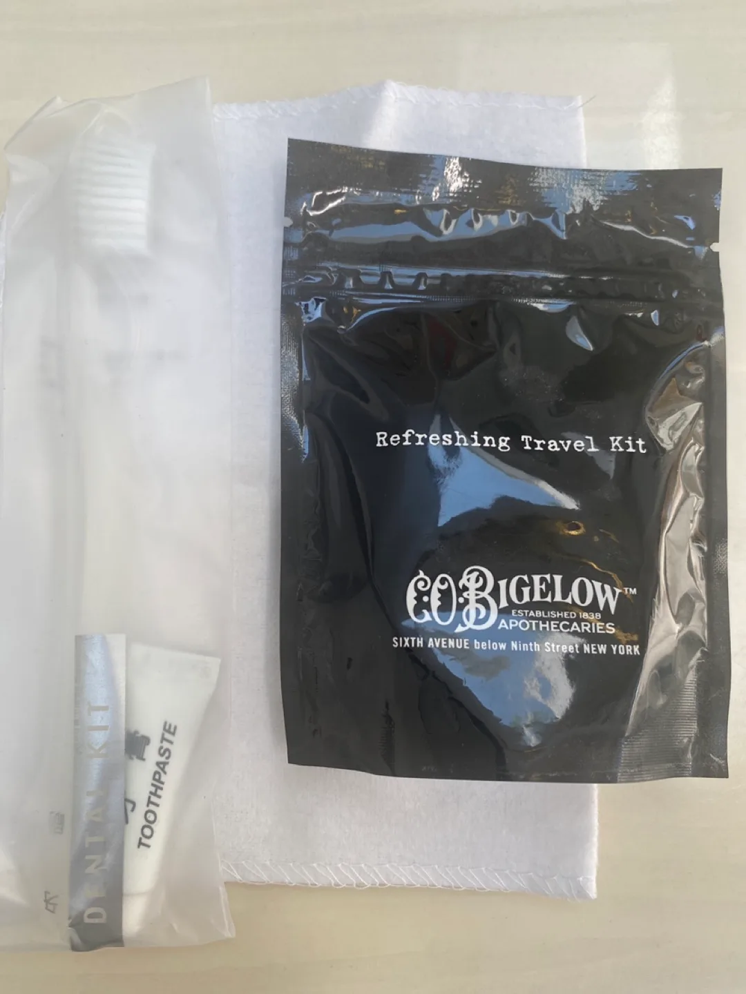 C.O. Bigelow 🇨🇦 Refreshing Travel Kit thumbnail