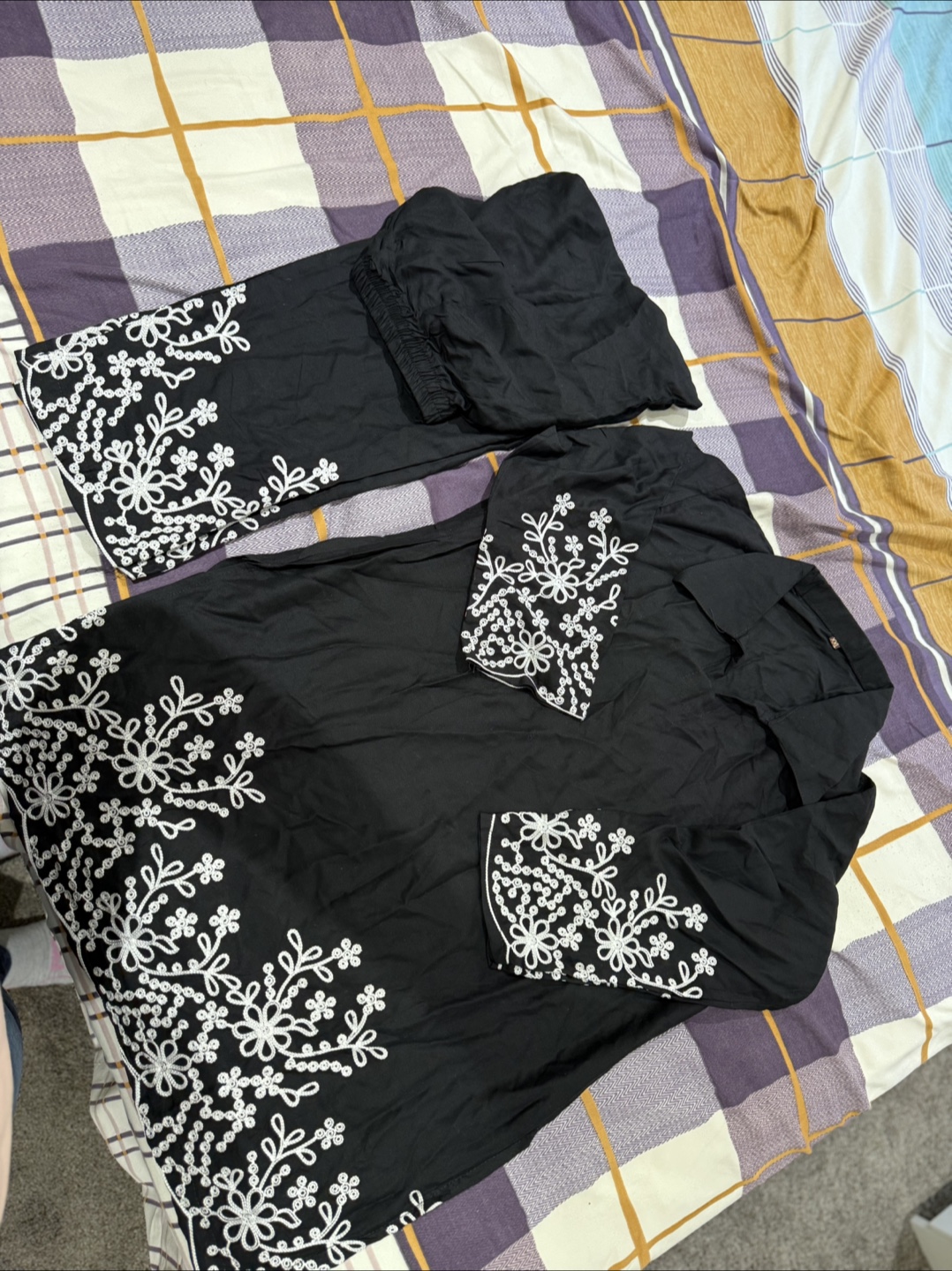 Black Embroidered Women's cord set - photo 3