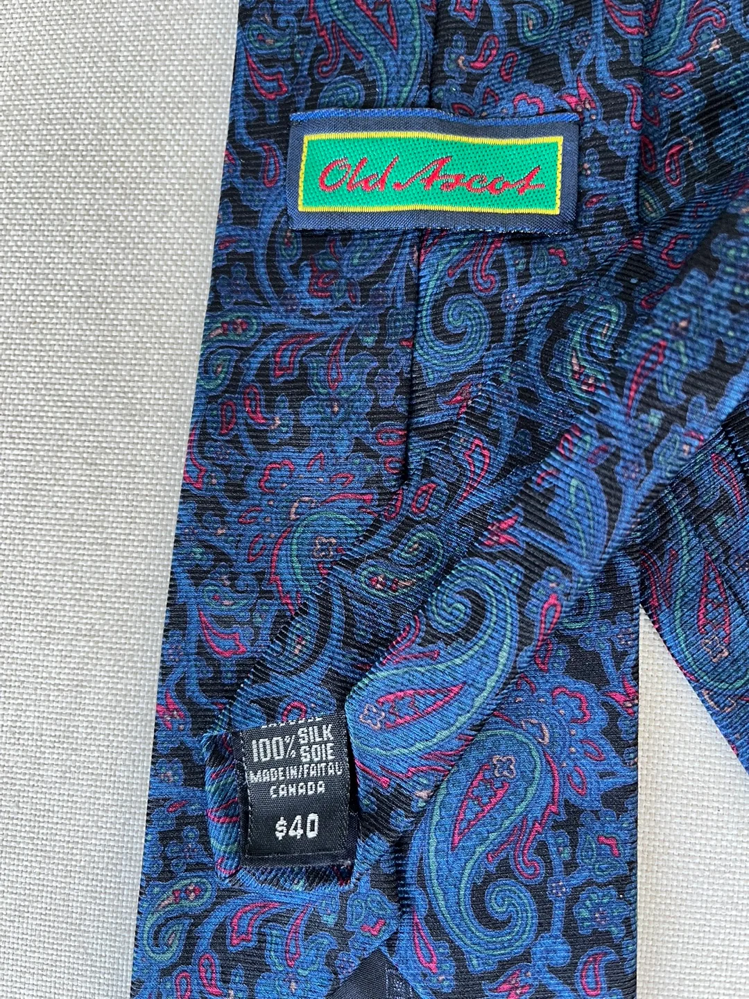 Old Ascot 100% Silk Tie - Paisley Pattern image indicator(2)