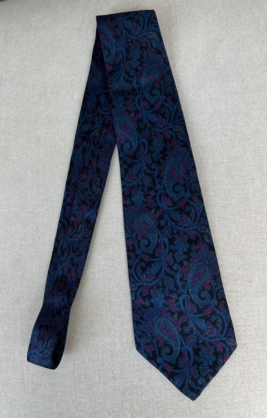 Old Ascot 100% Silk Tie - Paisley Pattern image indicator(3)