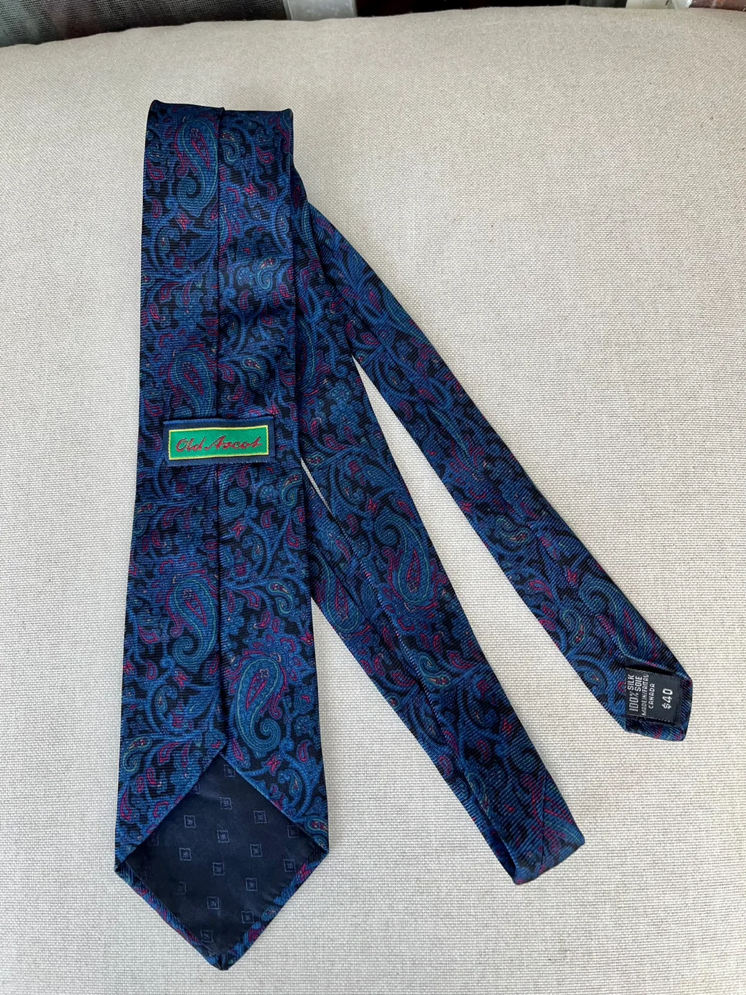 Old Ascot 100% Silk Tie - Paisley Pattern image indicator(4)