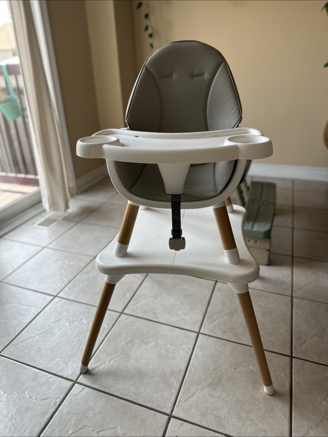 High Chair - White and Wood