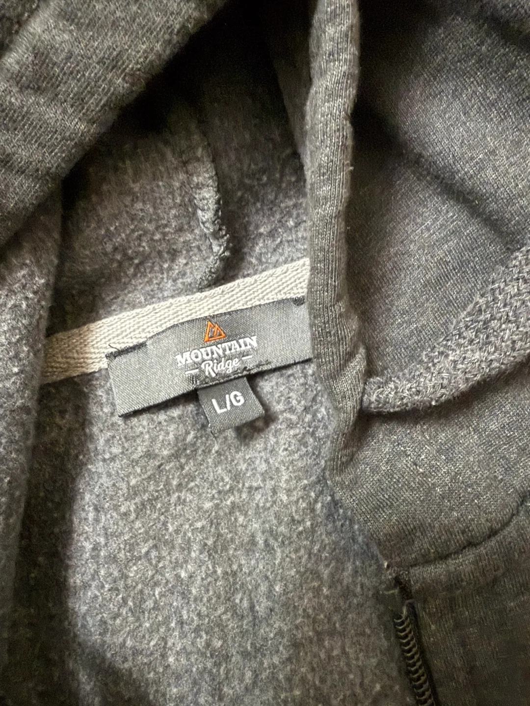 HJ2. 2 hooded jacket image indicator(4)