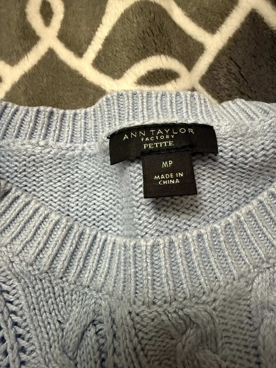 SK2. 2 pcs Sweater image indicator(2)