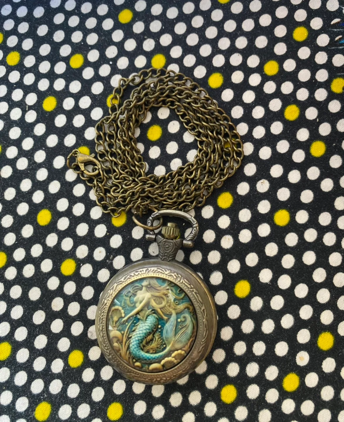 Vintage Mermaid Pocket Watch with Chain image indicator(3)