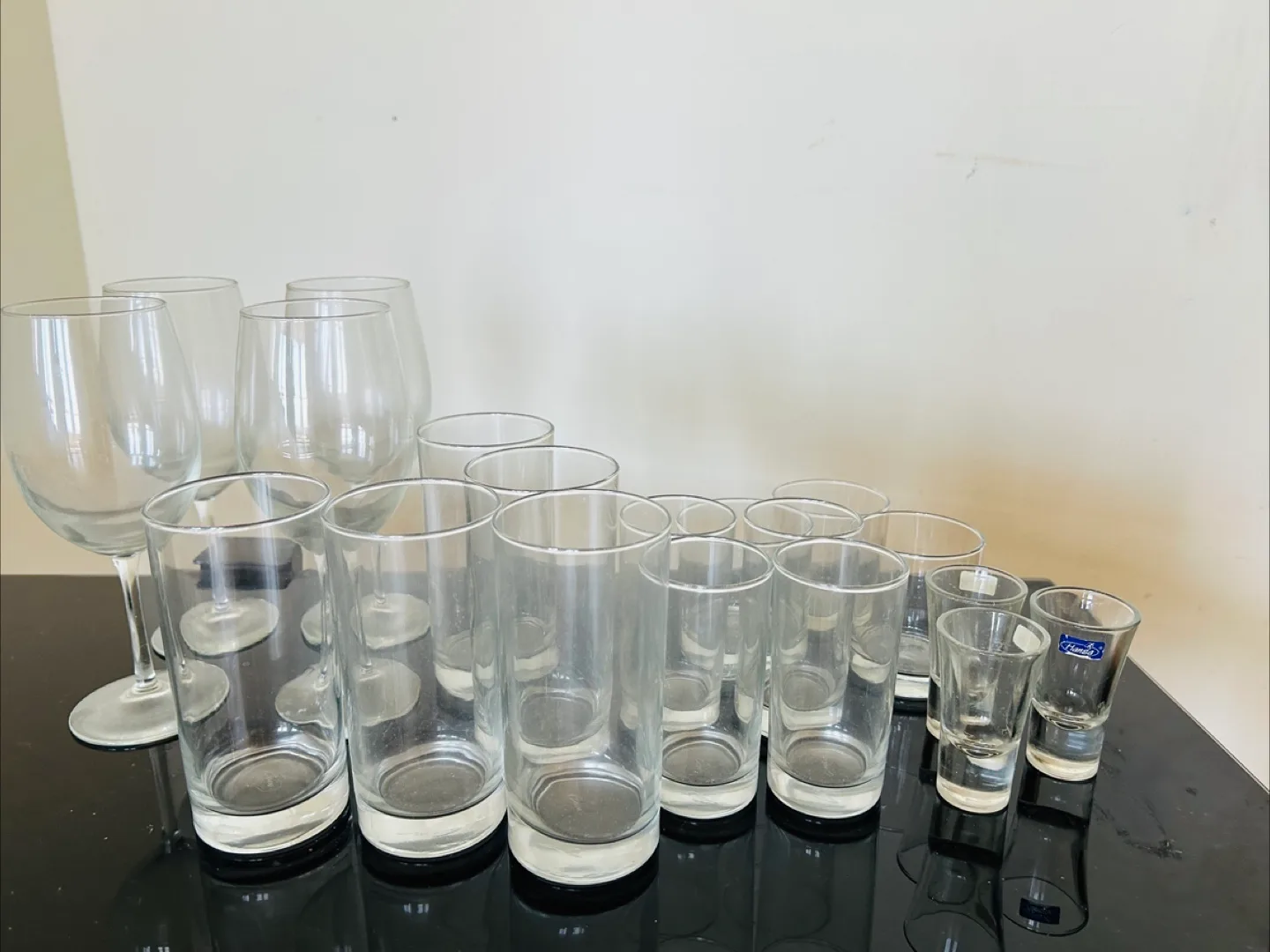 Mixed Glassware Set thumbnail