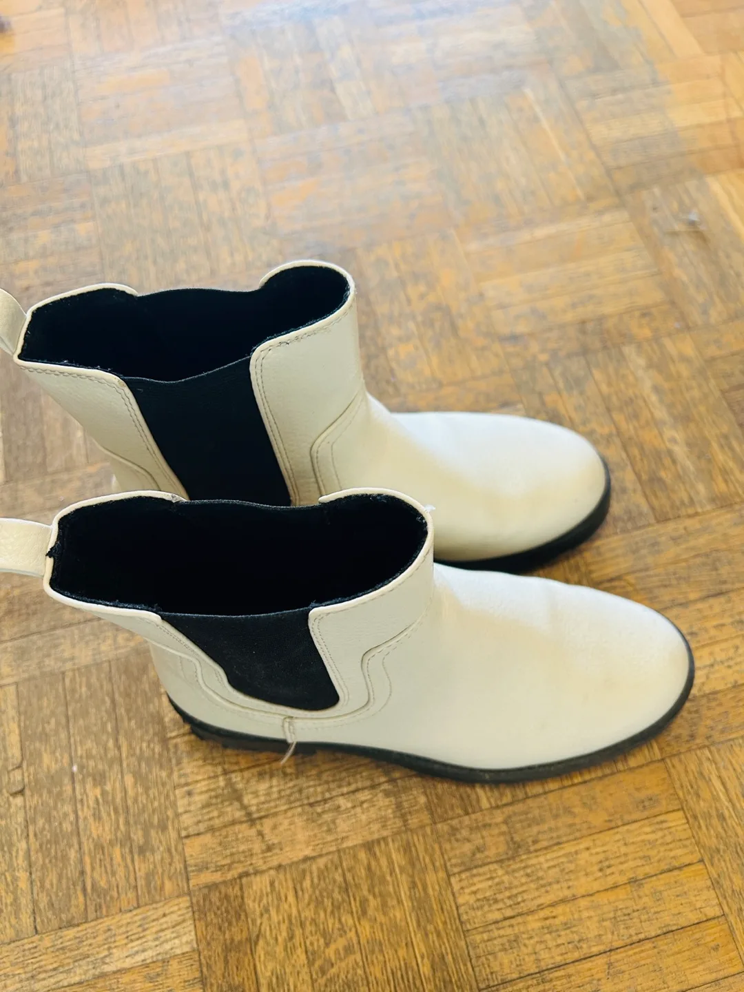 White Chelsea Boots size 7 thumbnail