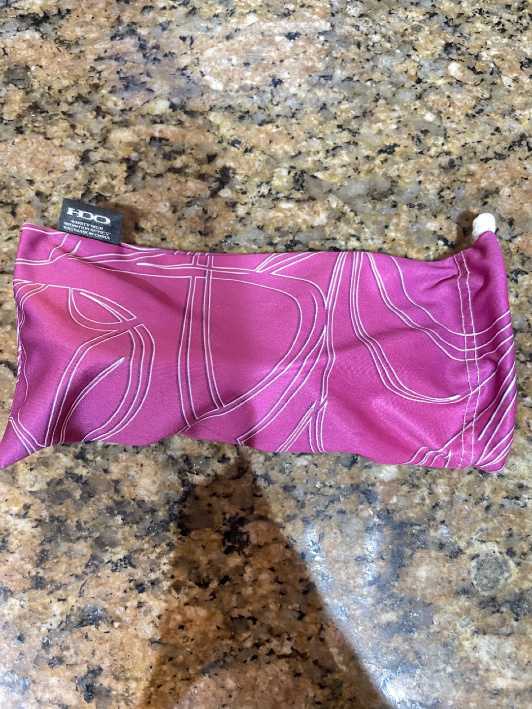 Oakley Sunglasses with Case - photo 4