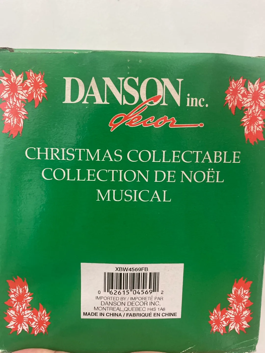 🇨🇦 Danson Decor Christmas Collectable Musical Snow Globe image indicator(5)