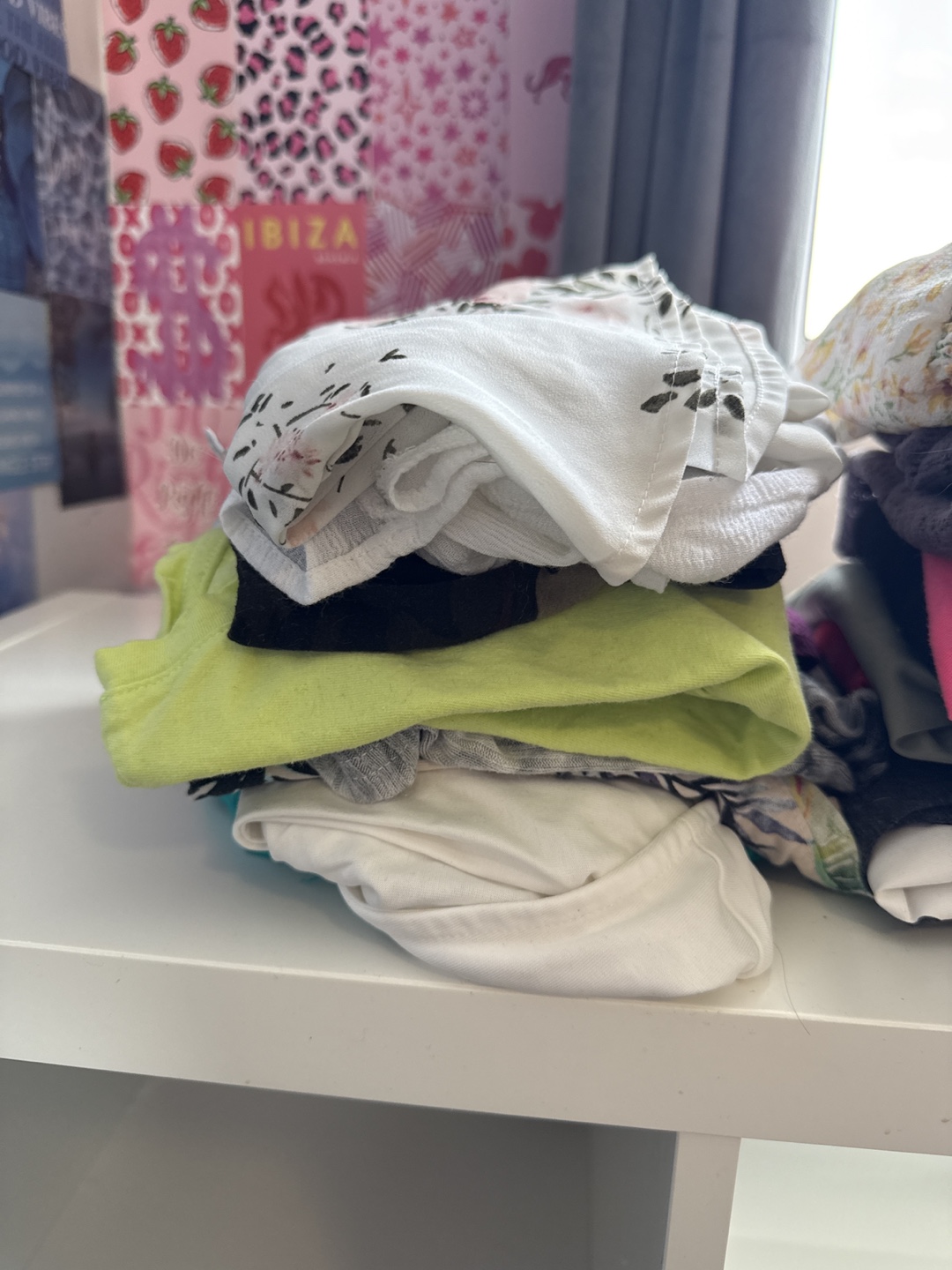 Mixed Clothing Bundle - photo 2