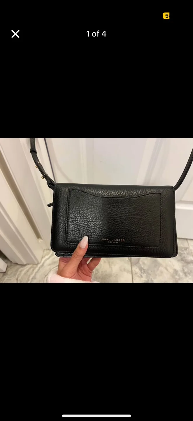 Marc Jacobs Black Leather Crossbody Wallet thumbnail