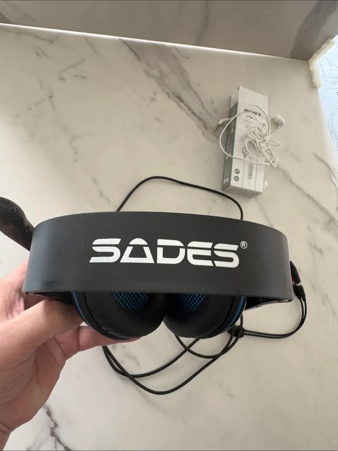 Free Sony Earphones + SADES Gaming Headset image indicator(3)