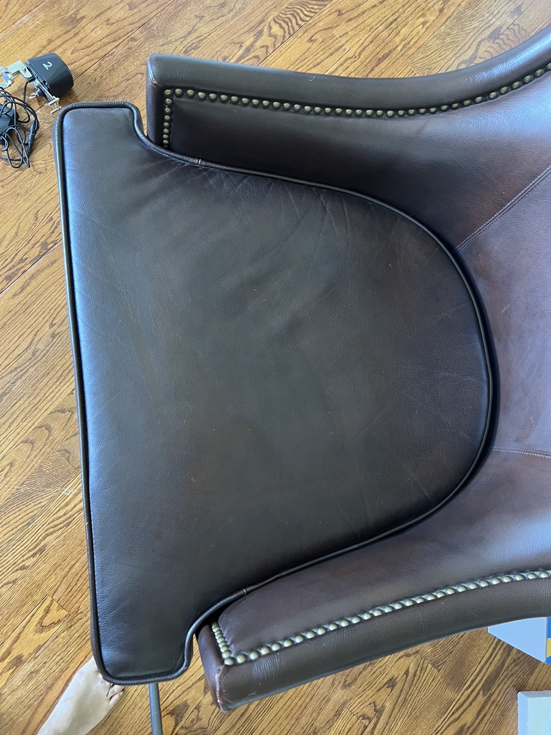 Bombay Co. Leather Armchair - photo 4