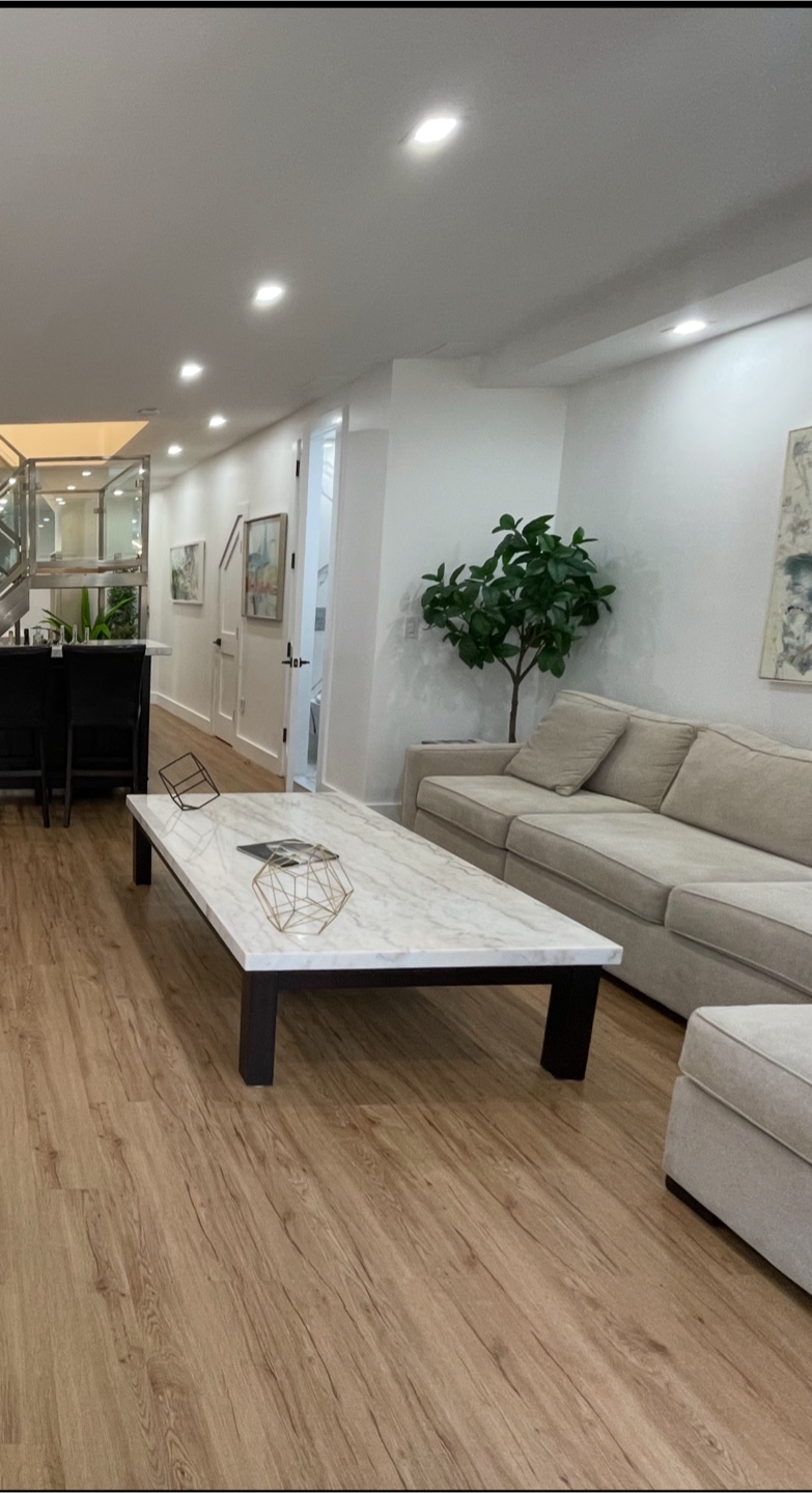 Modern Marble Coffee Table – $300 - photo 3