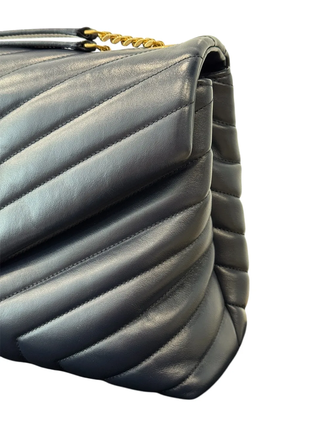 YSL Saint Laurent Loulou Medium leather shoulder bag image indicator(3)