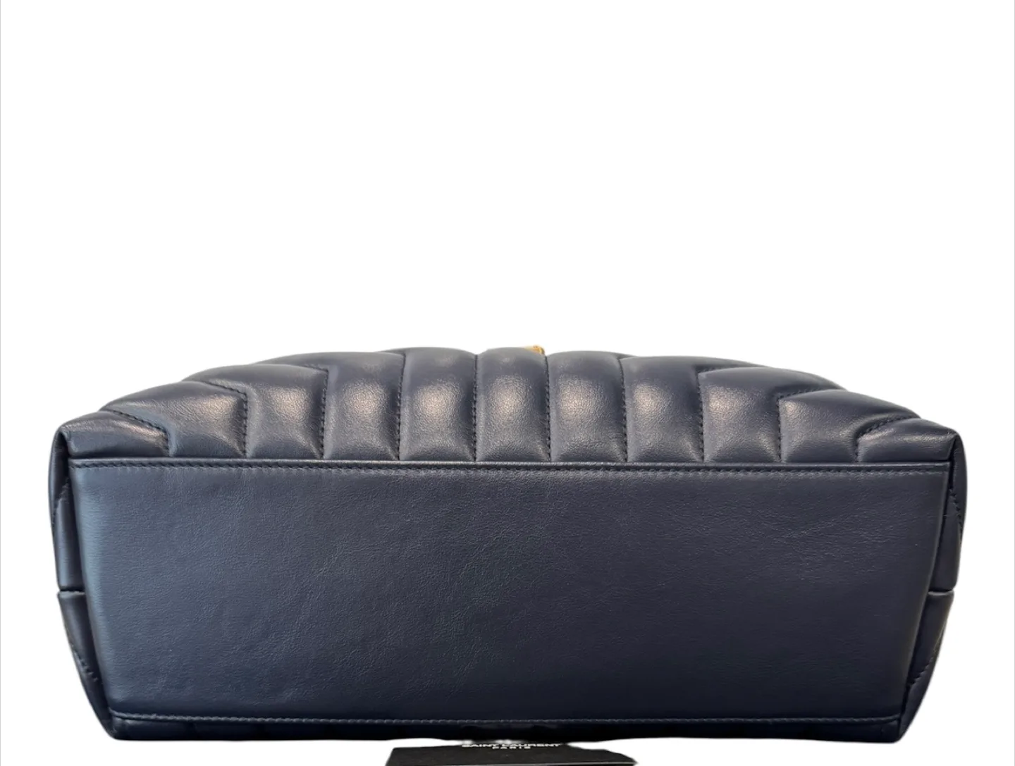 YSL Saint Laurent Loulou Medium leather shoulder bag image indicator(10)