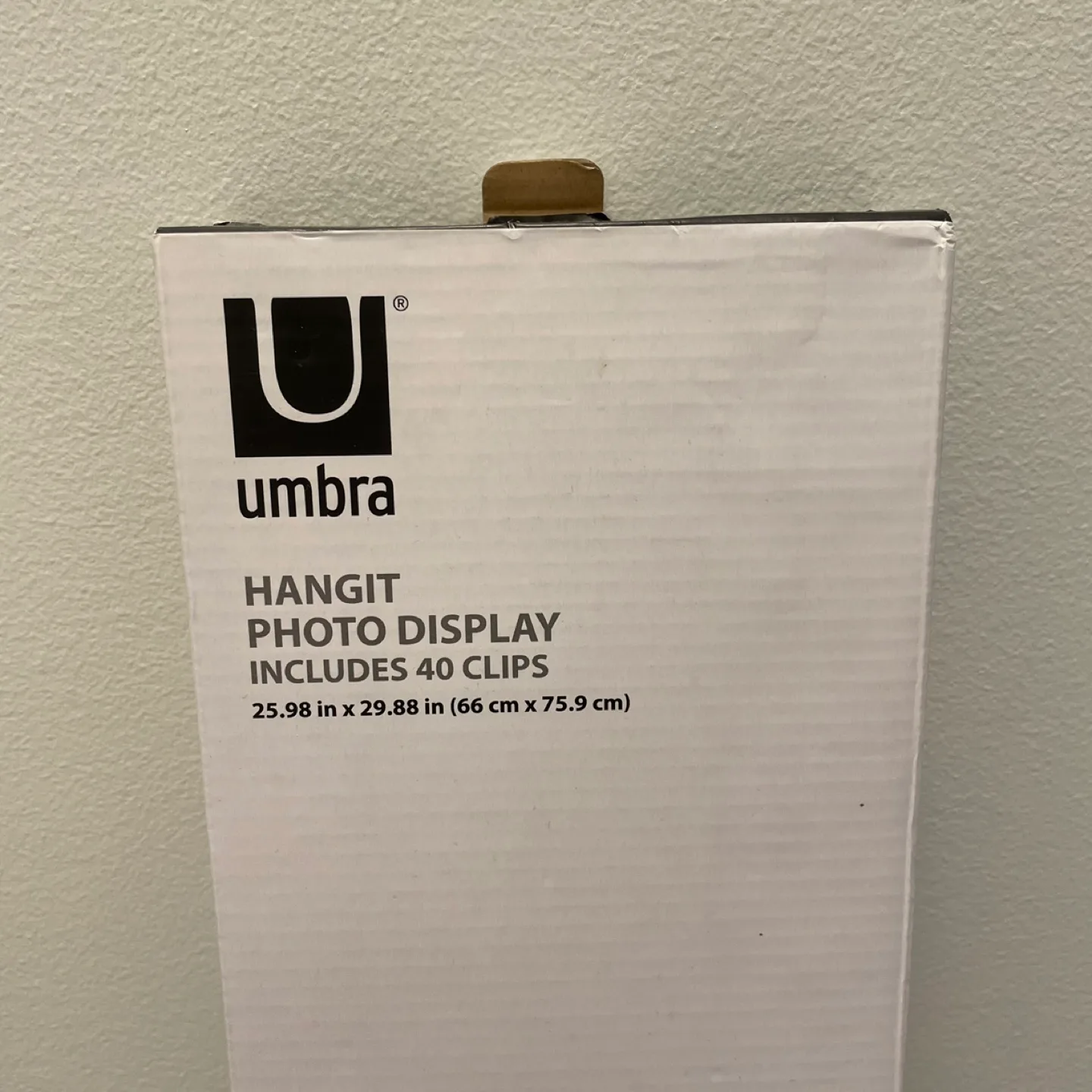 New Umbra Hangit Photo Display with 40 Clips - NEW image indicator(2)