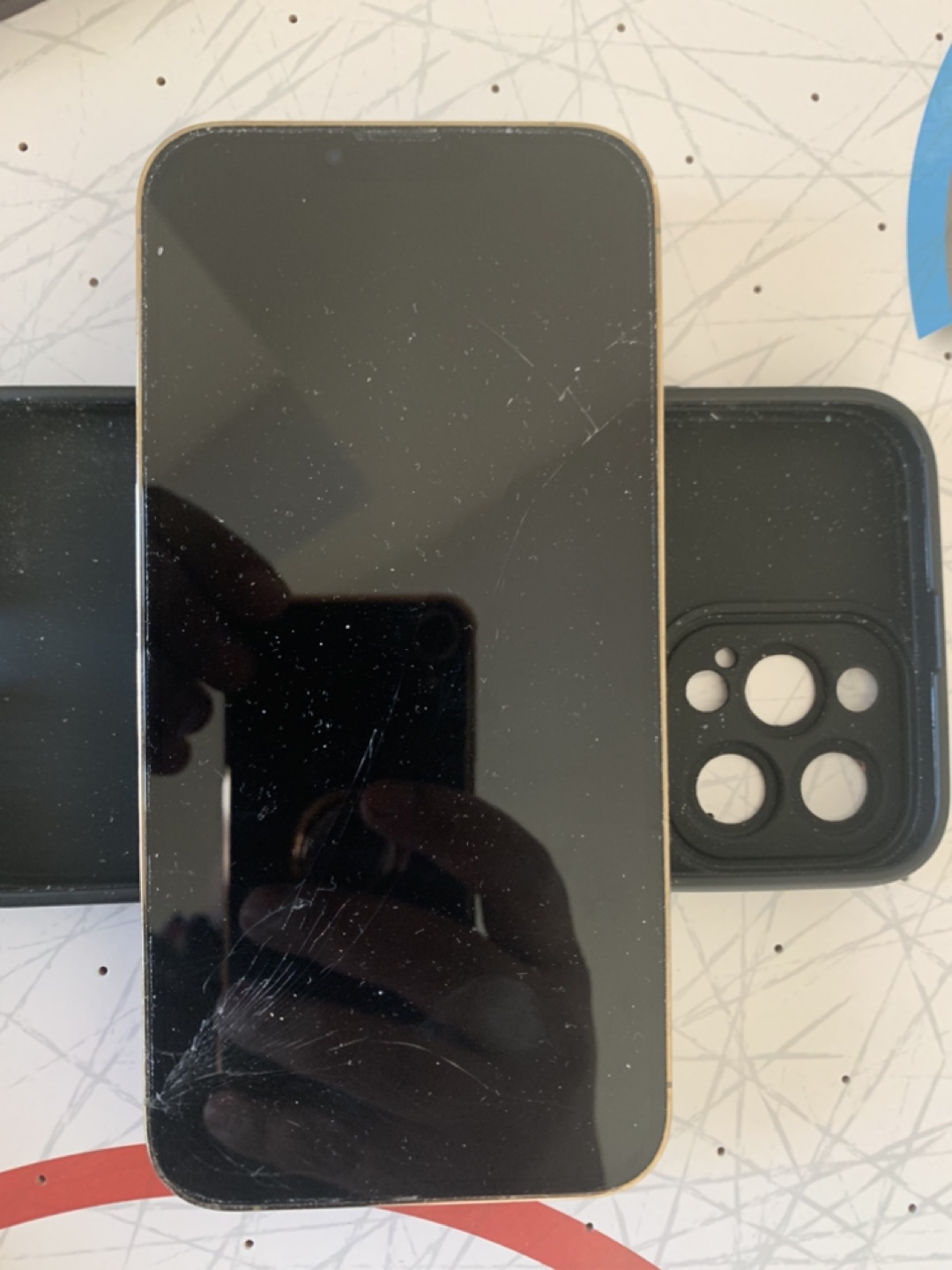 For parts - Cracked  iPhone 13 pro max