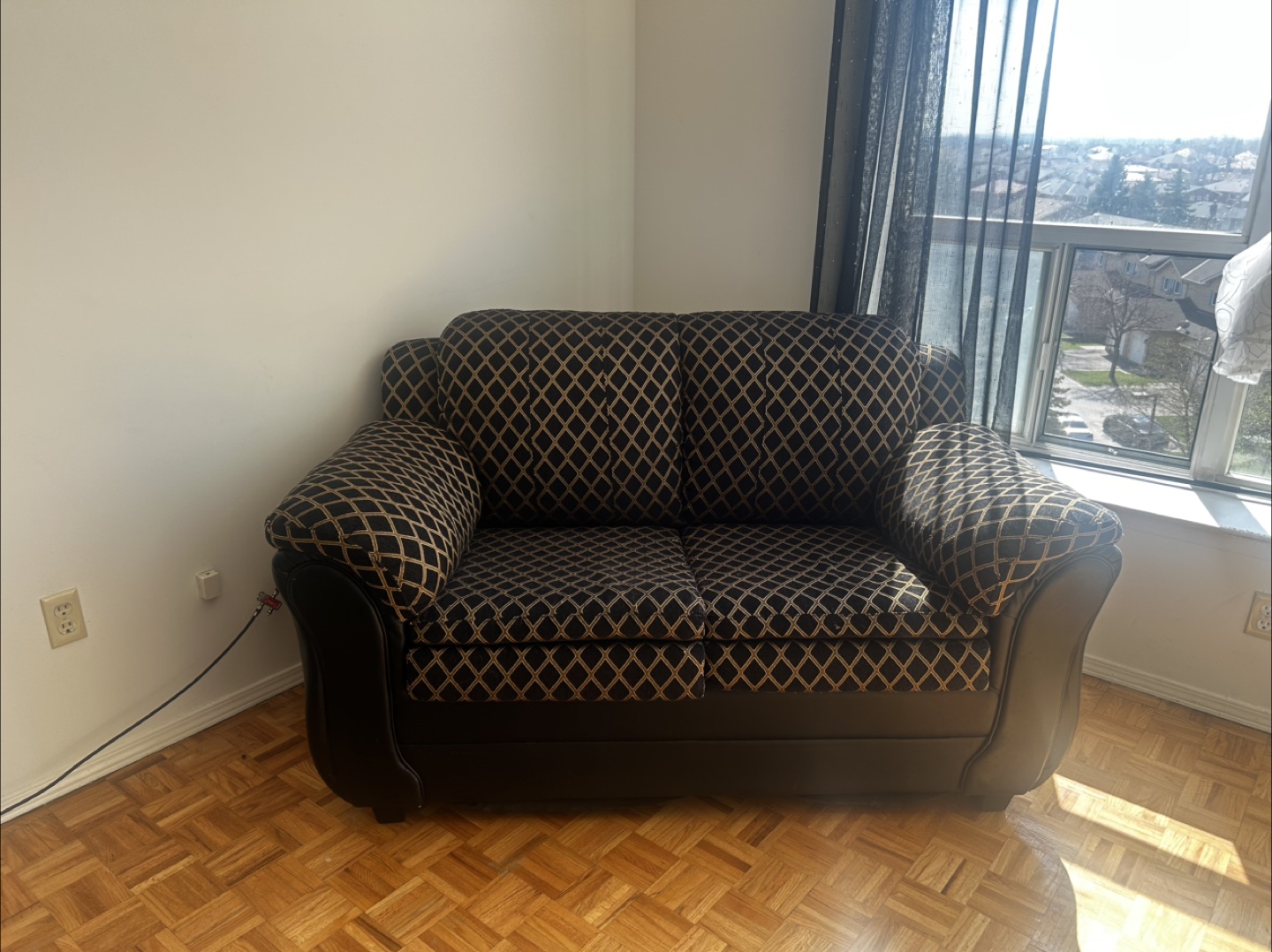Patterned Sofa and Loveseat Set - photo 2
