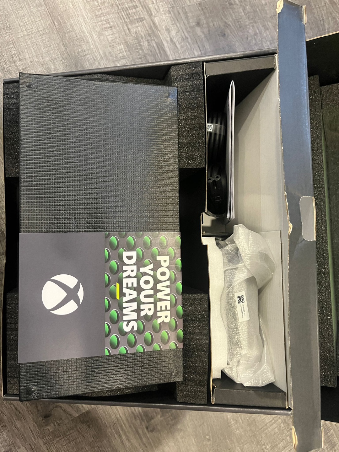 Xbox Series X - 1TB SSD - Like New! - photo 4