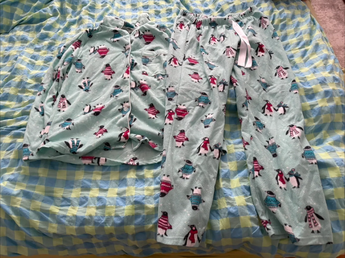 Ardene pajama set (Never worn) (Medium) thumbnail