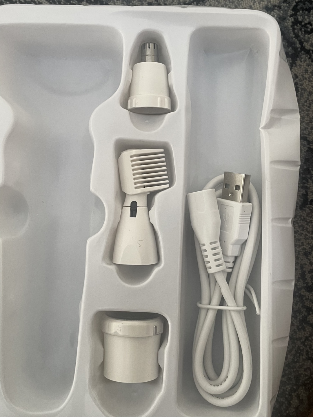 New Rechargeable Grooming Kit 4in1, Model RF-3028 - photo 4