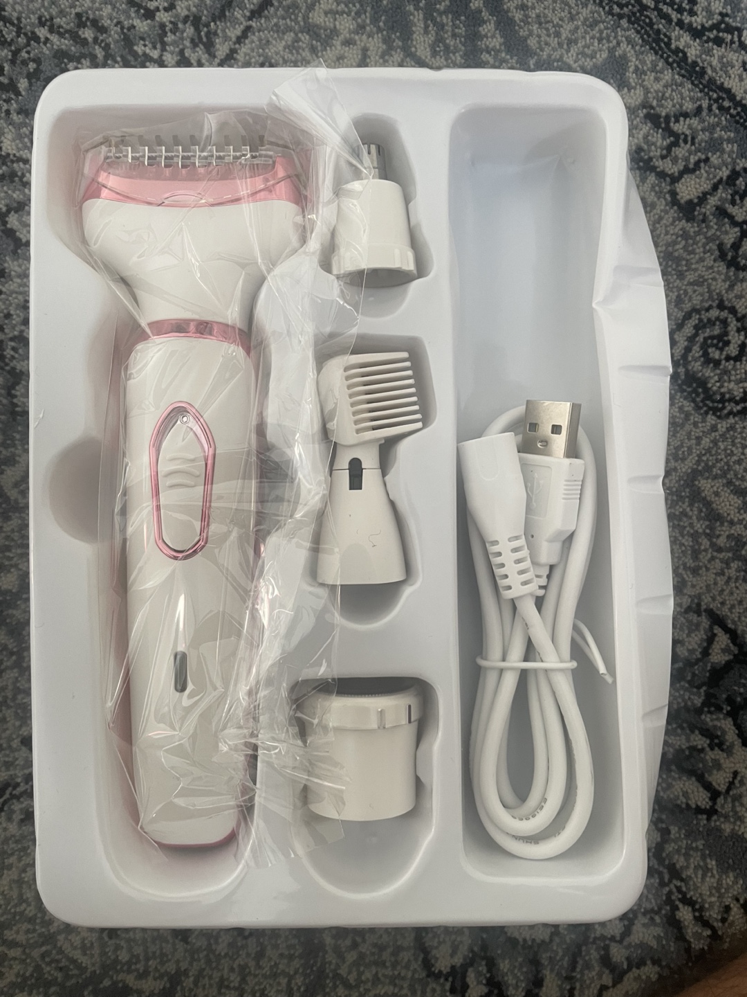 New Rechargeable Grooming Kit 4in1, Model RF-3028 - photo 3