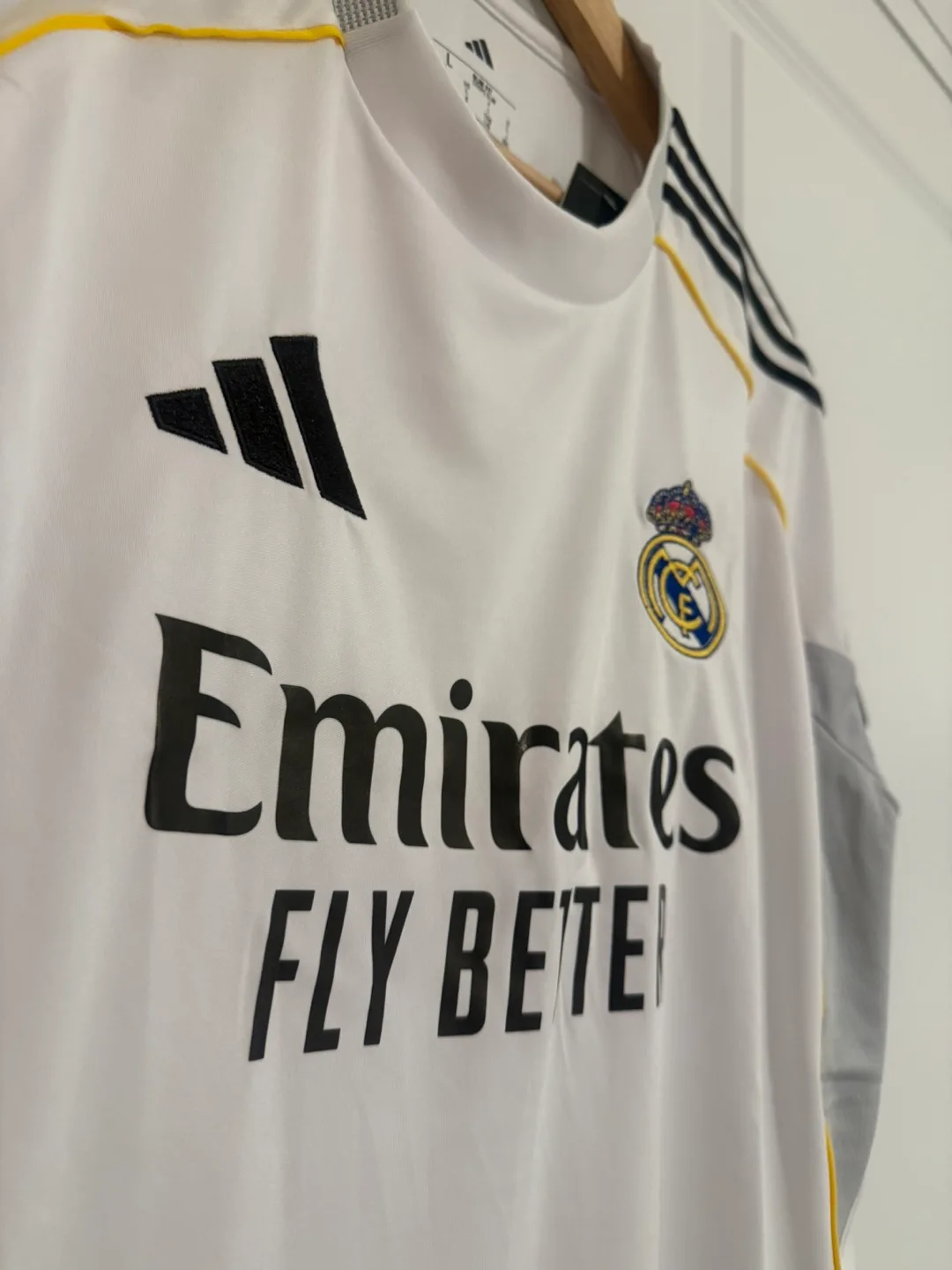 BNWT New Season L Real Madrid 25/26 Jersey image indicator(4)