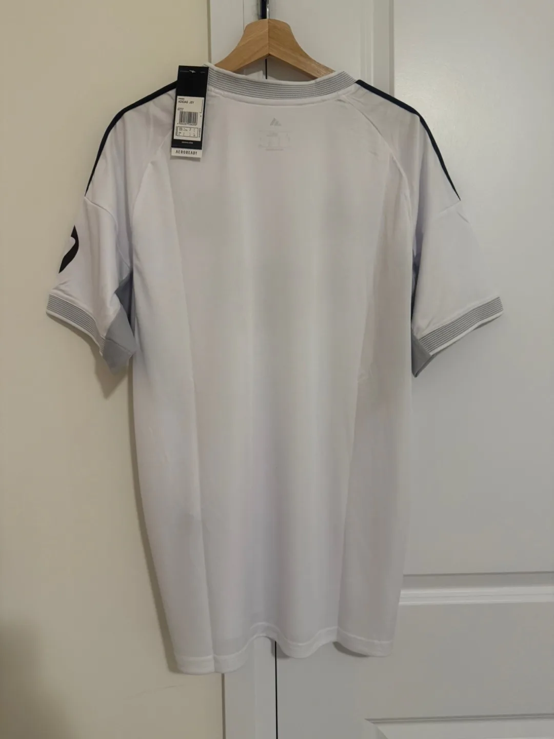 BNWT New Season L Real Madrid 25/26 Jersey image indicator(3)