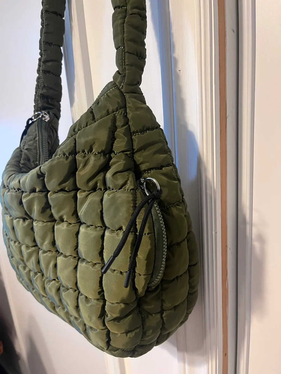 Quilted Puffer Olive Green Shoulder/crossbody/hand bag image indicator(3)
