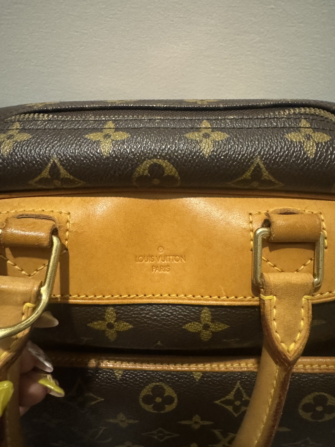 Louis Vuitton Monogram Canvas Handbag - photo 2